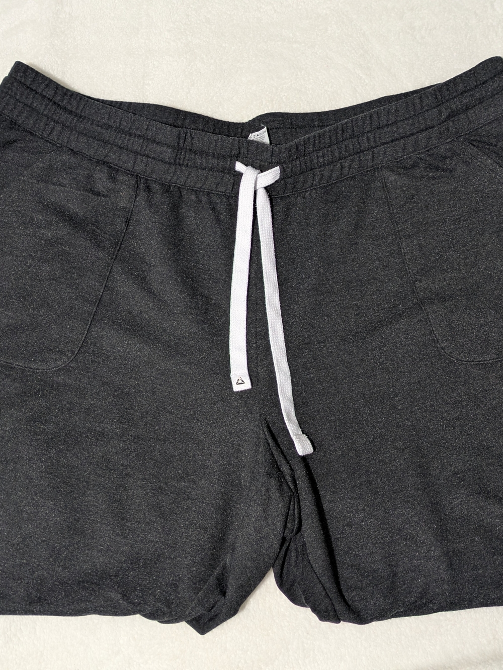 Reebok Women's XXL Charcoal Gray/Black Graphic Joggers